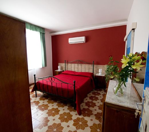 Camagna Country House - immersed in the Sicilian countryside