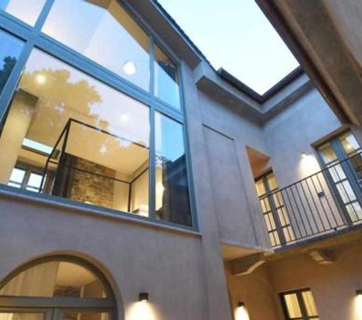 Bifora65 Villa storica fronte lago