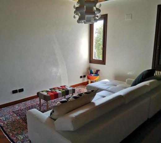 Barchessa Villa Volpi con Parco
