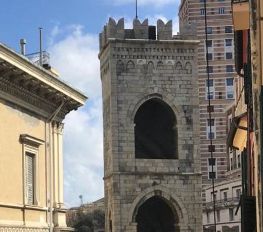 Downtown Exclusive apt Porta Soprana Private Parking included