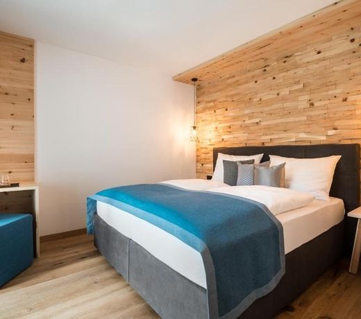 Les Dolomites Mountain Lodges