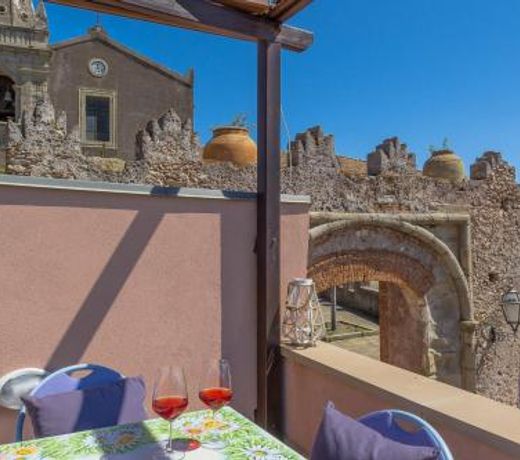 Terrazza Durazzesca - Il Belvedere sul Golfo