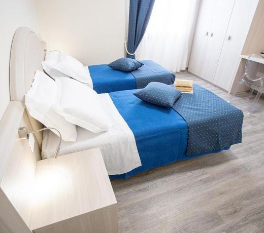 HOME HOTEL