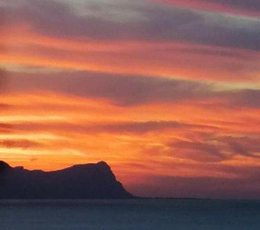 3 bedrooms appartement at Alcamo 100 m away from the beach with sea view enclosed garden and wifi