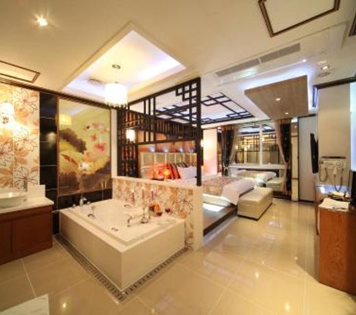 Esia hotel
