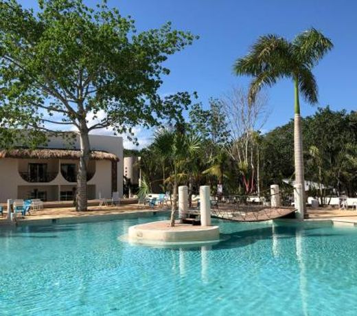 Casa Kaoba Hotel & Suites
