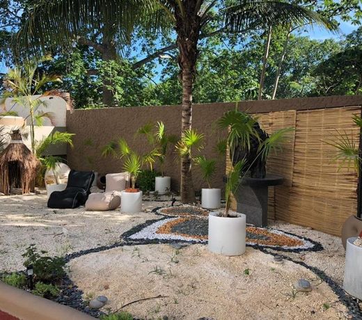 Casa Kaoba Hotel & Suites
