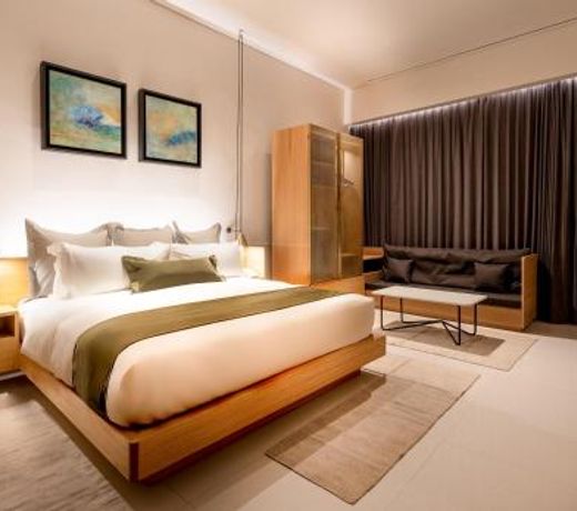 Umbral, Curio Collection By Hilton