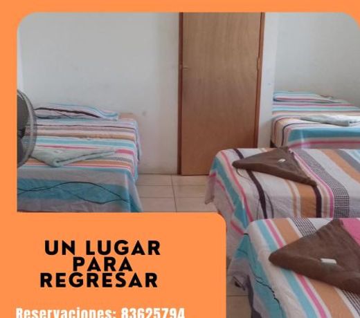 Hostal Familiar Ulua