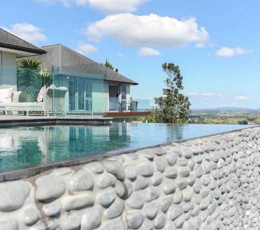 Quail Lodge