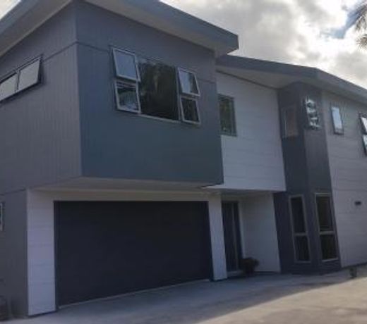 Edgehill - semi self-contained eco friendly home