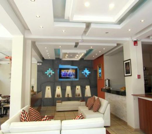 Capac Hotel II