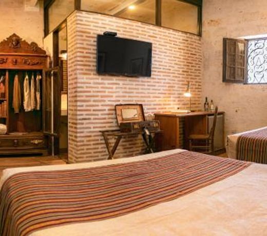 Acolpacha Tambo Boutique