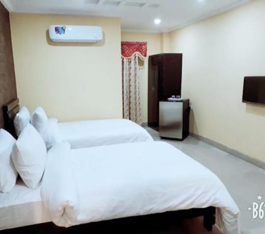 Hotel Crown Inn