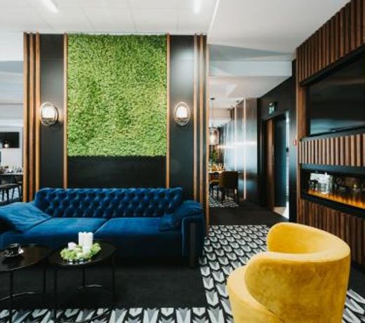 Garden Square Hotel