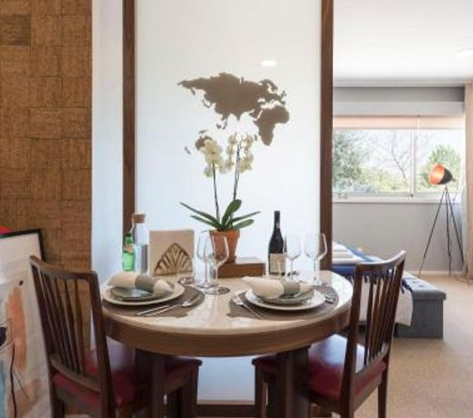 CN150 boutique studio, charming flat