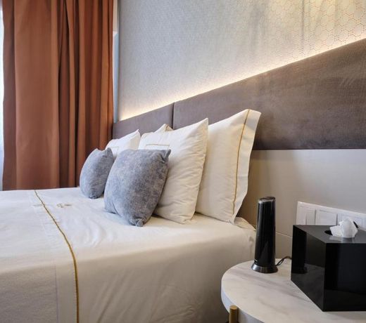 Duplo Charme Boutique Hotel