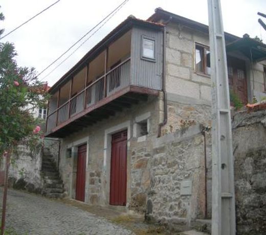 D. Maria São Pedro de Balsemão