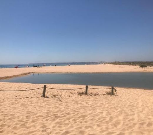 Salgados Beach Apartment 6A