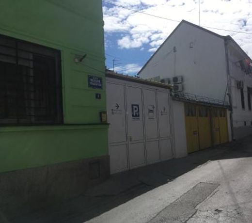 TOP RooMs Bela ladja CENTAR