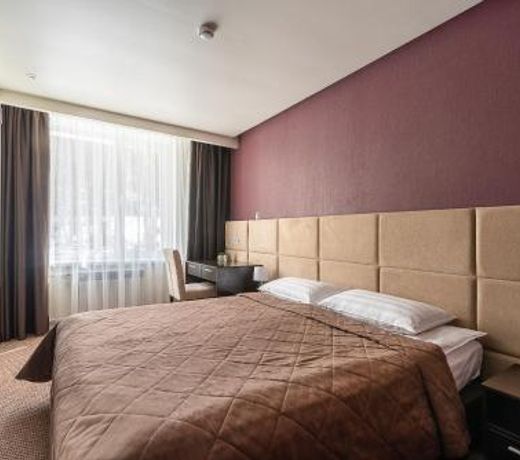 Sedanka Park Hotel