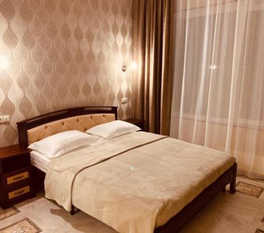 Hotel Day and Night on Michurinskiy