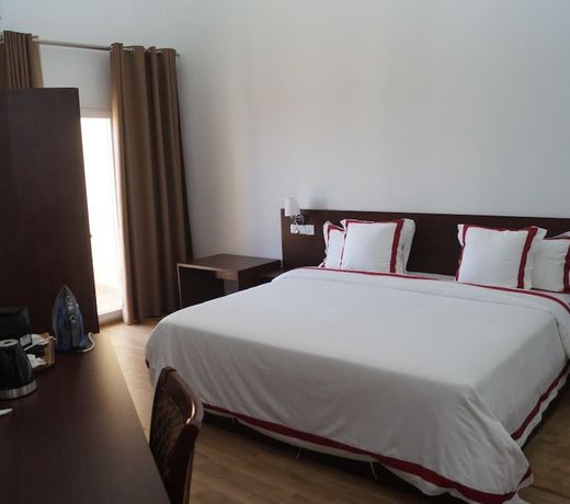HOTEL COLONIA