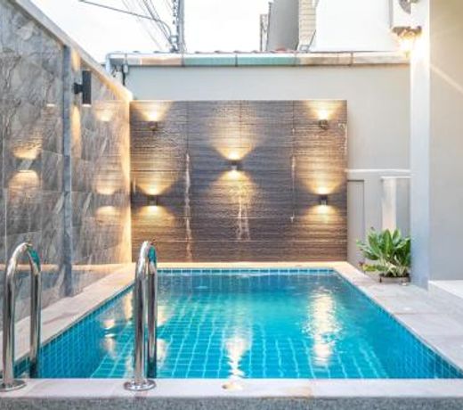 Private pool Spa HOuse in Down Town Patong