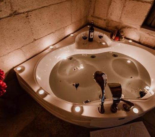 Young Cave Hotel