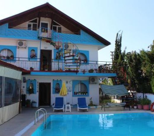 Alinda Villa