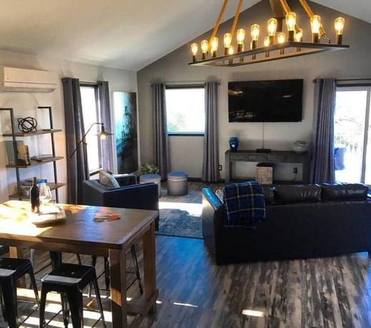 Papillon Cellars - The Loft