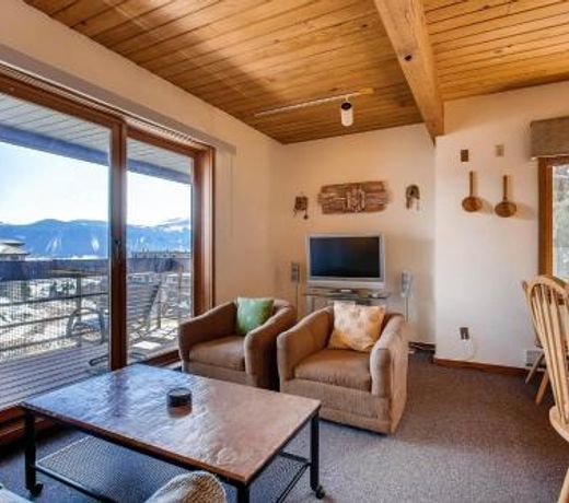 1 Br With Amazing Views Of Mountain Range & Wood Creek Condo