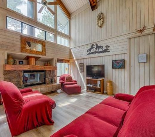 Alto Chalet, 3 Bedrooms, Sleeps 6, Hot Tub, Media Room, Jetted Tub