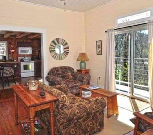 Mountain Magnolia Inn