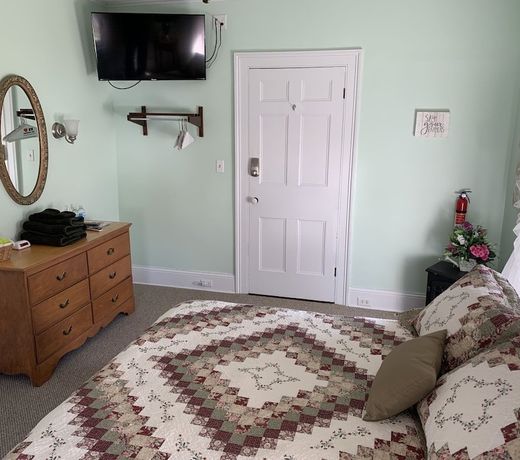 Centennial Inn Bed & Breakfast