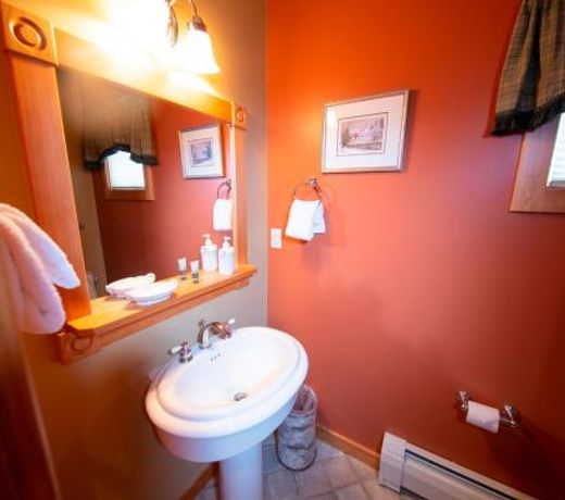 Luxury 6Br Solitude Village- Indoor Bball Court, Private Tub Home