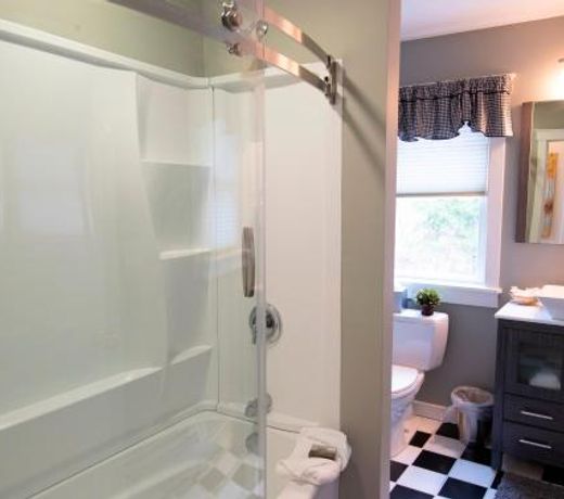 Luxury 6Br Solitude Village- Indoor Bball Court, Private Tub Home