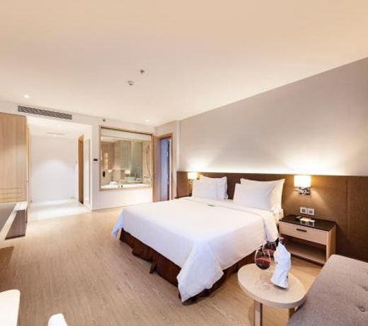 DQua Hotel and Apartment