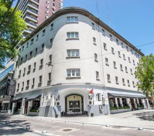 Castelar Hotel Chateau