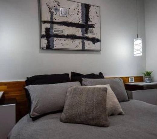 BENGALEE EXECUTIVE TOWNHOUSE- MODERN & STYLISH