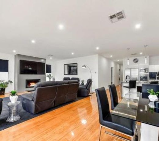 BENGALEE EXECUTIVE TOWNHOUSE- MODERN & STYLISH