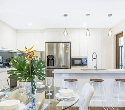 Park Avenue Townhouse Retreat Brisbane Sleeps 10