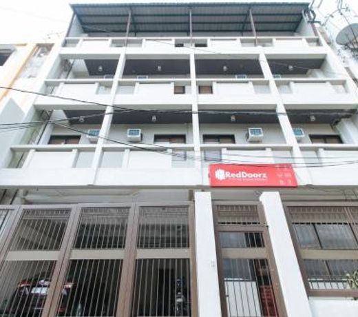 RedDoorz near OsmeÃ±a Hway2 - Quarantine Hotel