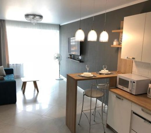 Apartment on Bratskaya 6