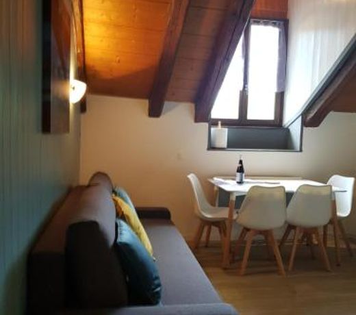 Studio Duplex Place de la Grenette