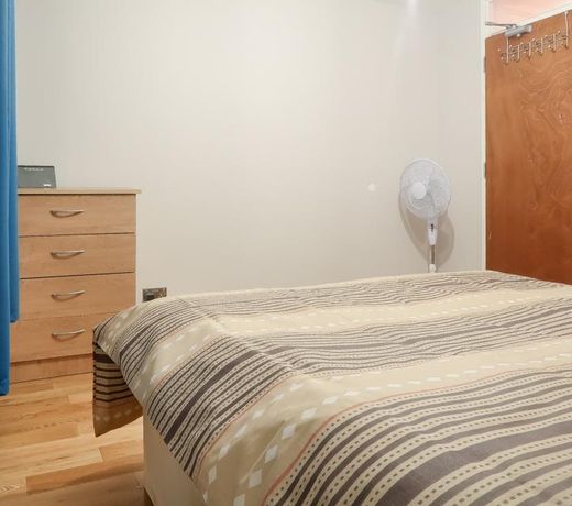 SALTWELL STREET - DELUXE GUEST ROOM 3