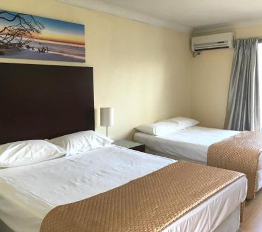 Centenary Motor Inn