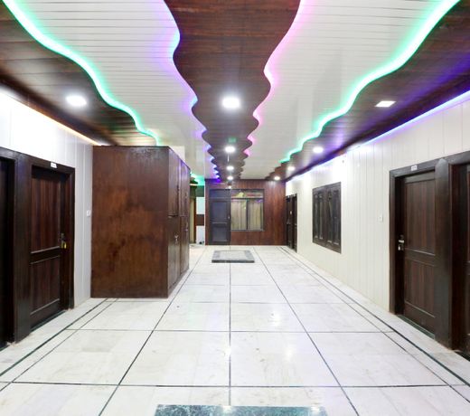 OYO 41743 Hotel Silver