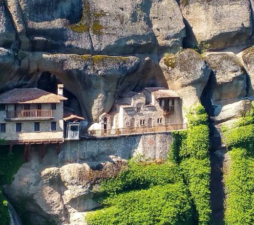 Meteorama house
