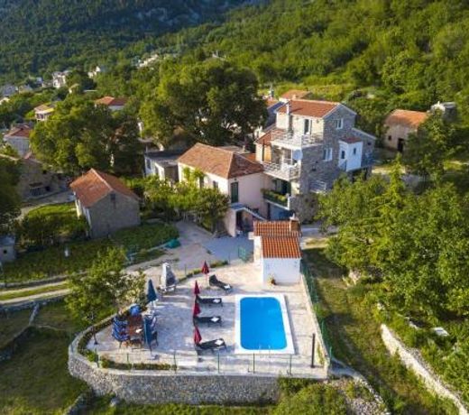 Villa Ljubini Dvori in Tucepi, private pool